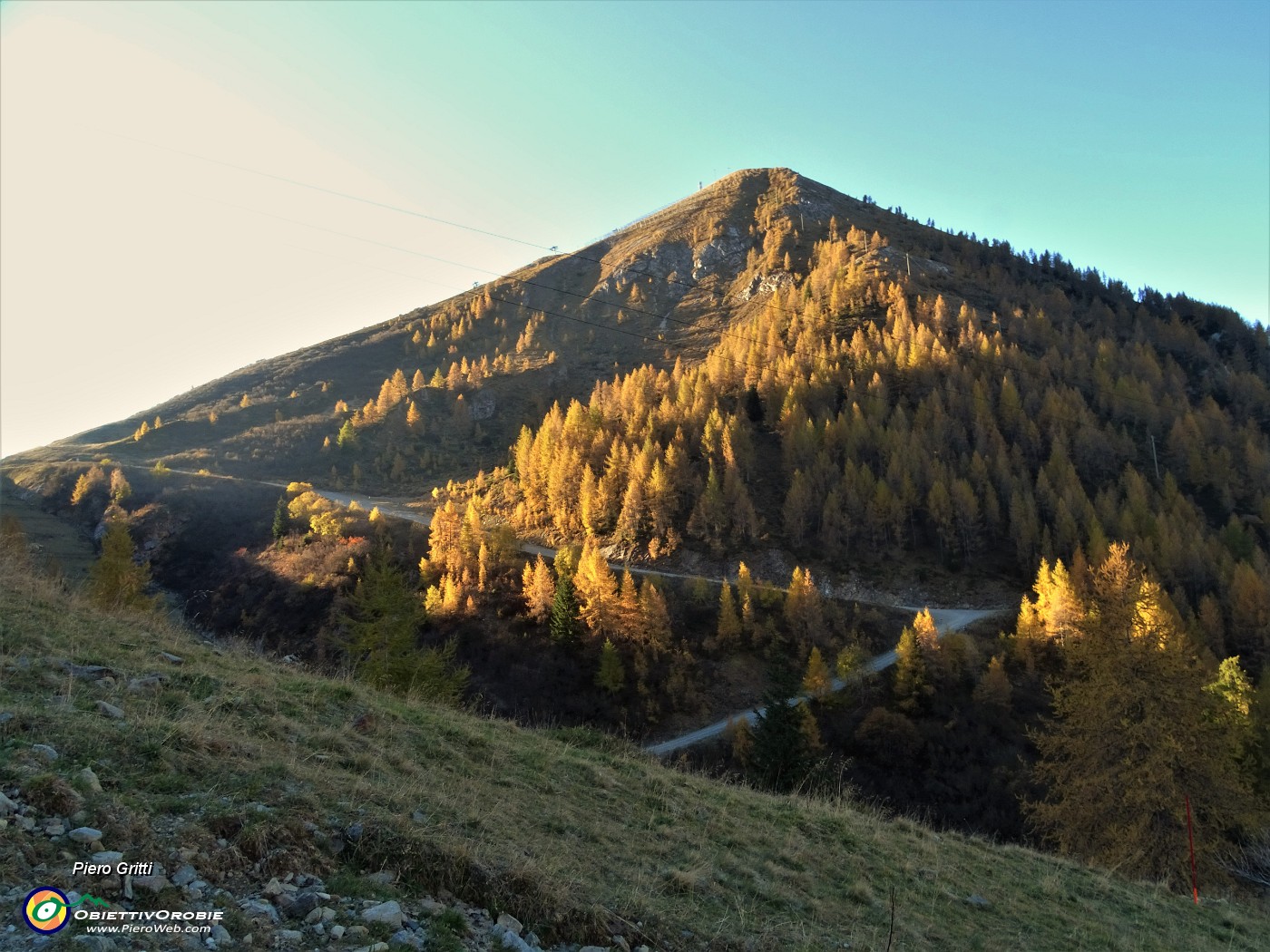 11 I larici del Valgussera colorati d'autunno.JPG